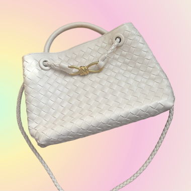 Geflochtene Handtasche weiss