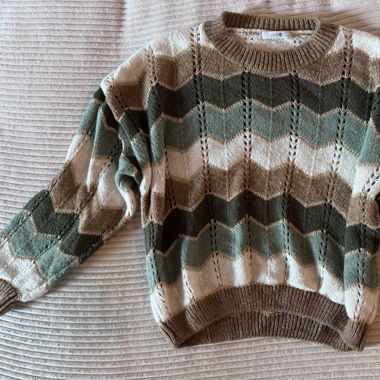 Striped four color sweater with gold detail S/M