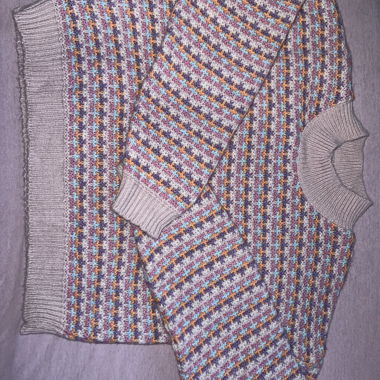 Gestrickter Kinderpullover