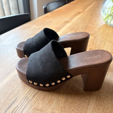 Scarpe estive alte