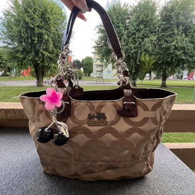 Sac Cabas Coach avec Garniture en Cuir Verni