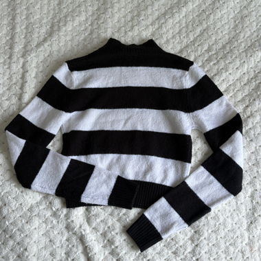 Pullover kurz-eng