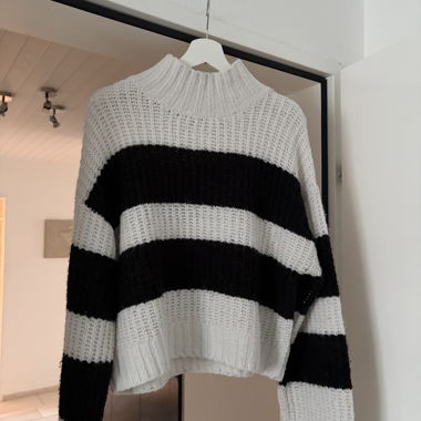 Gestreifter Strickpullover H&M