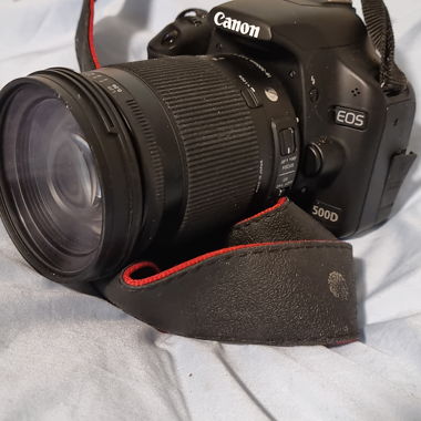 Canon 500d inkl.DC MACRO 18-300mm