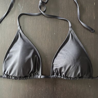 Haut de bikini noir