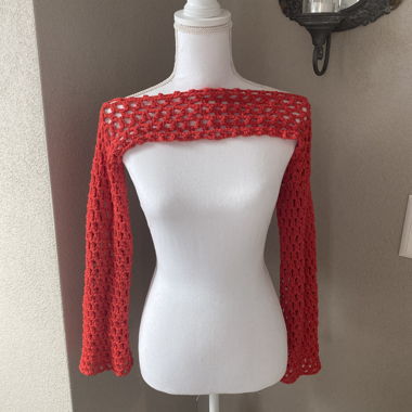 Boléro-écharpe rouge fait main au crochet