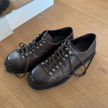 Chaussures à lacets en cuir Bally