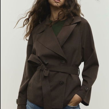 Trench corto marrone