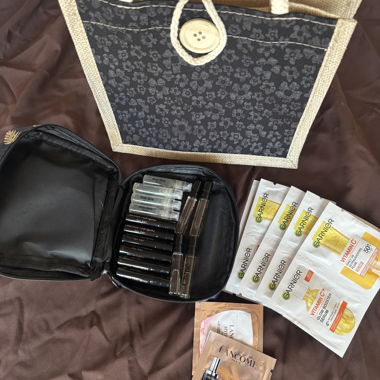 Set de voyage pour cosmétiques