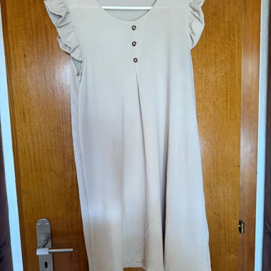 Beiges ärmelloses Kleid