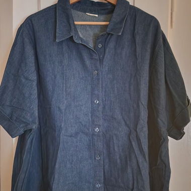 Camicia in denim blu scuro
