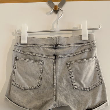 Graue washed out Shorts