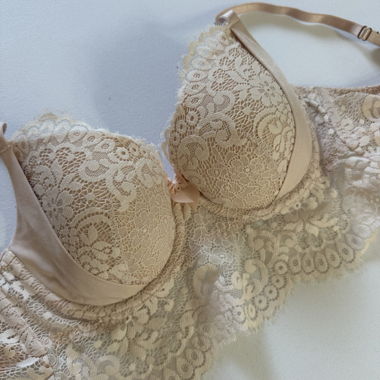 Soutien-gorge en dentelle beige / rose