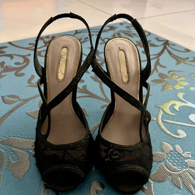 Black Sandale