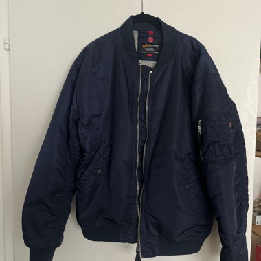 Alpha Industries Bomberjacke navy