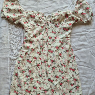 Beautiful Cottagecore Floral Dress with Puff Sleeves
