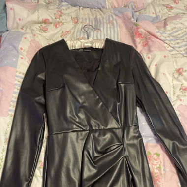 Robe zara en cuir 