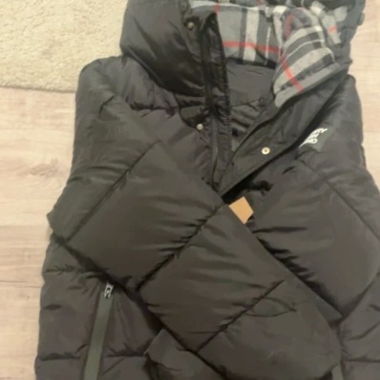 Burberry Puffer 