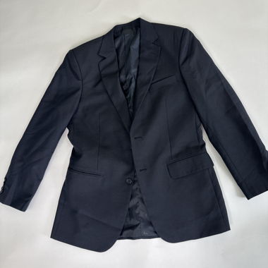 Schwarzer Anzug mit Hose