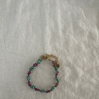 Handmade flower bracelet 