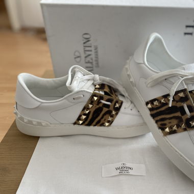 VALENTINO Garavani Sneakers 