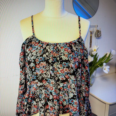 Off-the-shoulder floral top with flounce sleeves