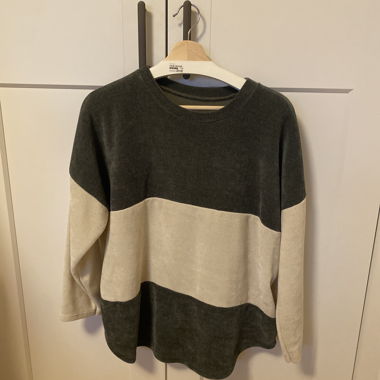 Cord-style pullover size M/L wide cut