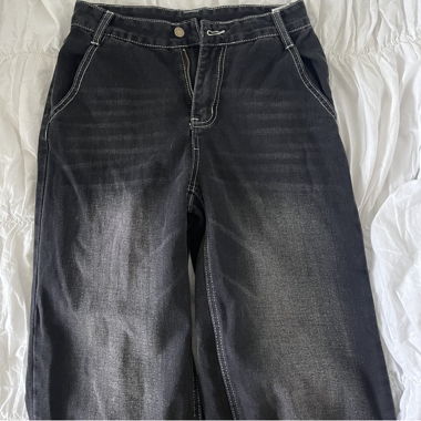 baggy jeans