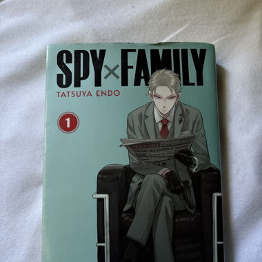 Spy x Family volume 1