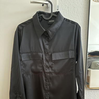 Chemise en satin Monki neuve 