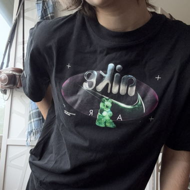 T-shirt Nike noir The Nike Tee Loose Fit S
