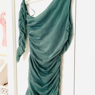 Robe Zara vert émeraude pâle
