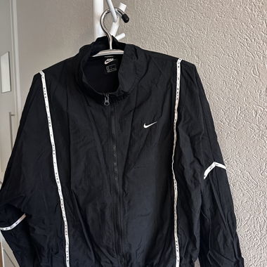 Nike windbreaker