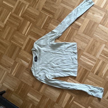 T-shirt a maniche lunghe verde menta (crop)