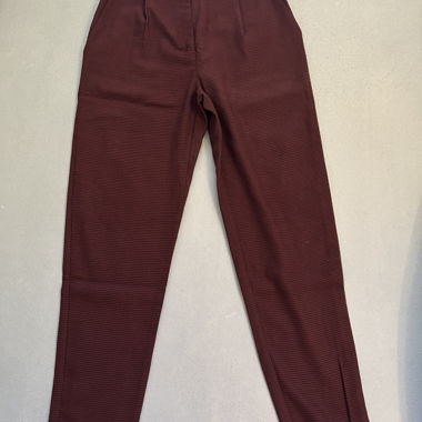 Bordeauxfarbene Damen-Casualhose mit hoher Taille