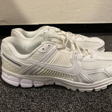 Nike Vomero 5