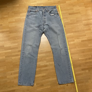 VINTAGE LEVIS 501 LIGHTWASHED JEANS