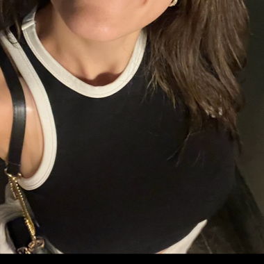 Black top from Gina Tricot M