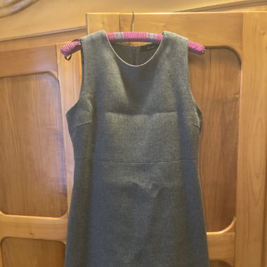 Kleid aus Wollstoff