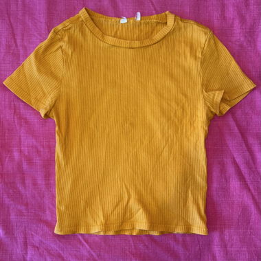 T-shirt côtelé jaune
