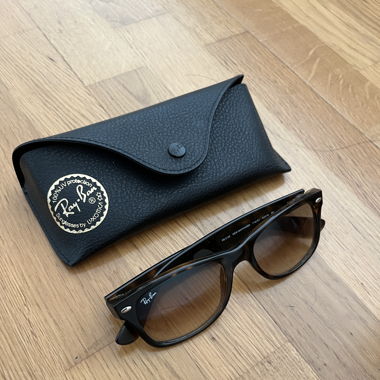 Sonnenbrille