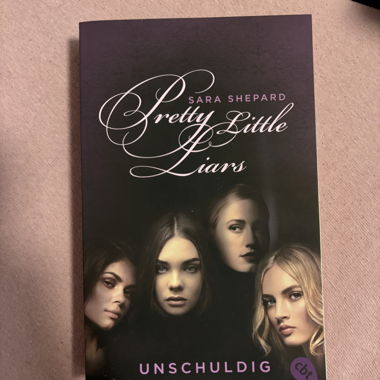 Pretty Little Liars