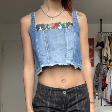Crop top in denim Y2K