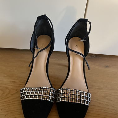 Scarpe con tacco alto GUESS