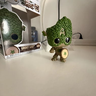Funko Pop Groot as Captain America