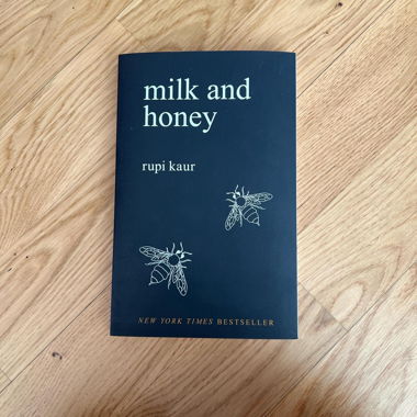 Libro in inglese Milk and Honey