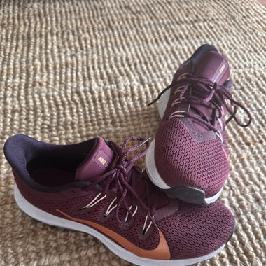 Baskets NIKE taille 38