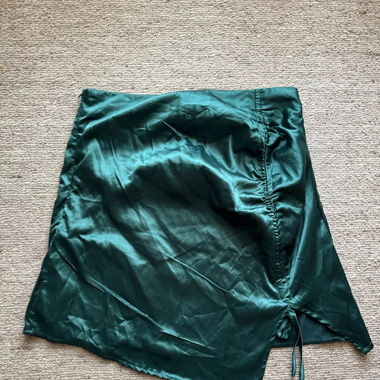 Minigonna verde lucida