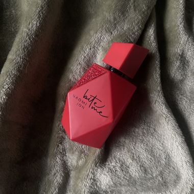"Bite me" by Naomi Jon perfume