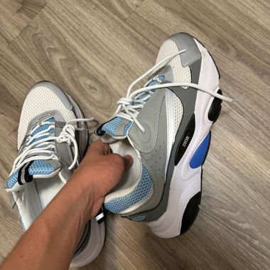 Dior B22 